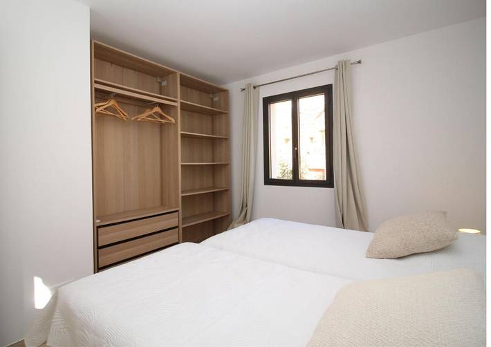 Location de vacances pour 8 personnes, avec terrasse ainsi que piscine et vue, animaux acceptés à Lavatoggio - 4
