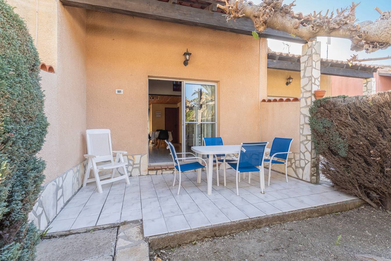 Gîte mit 2 Schlafzimmern, Klimaanlage, Pool, nahe Sigean in Roquefort-des-Corbières, Narbonne und Umgebung