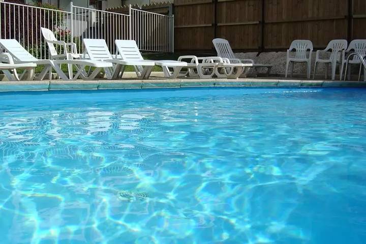 Gîte pour 4 personnes, avec terrasse et piscine, animaux acceptés à Allevard - 2