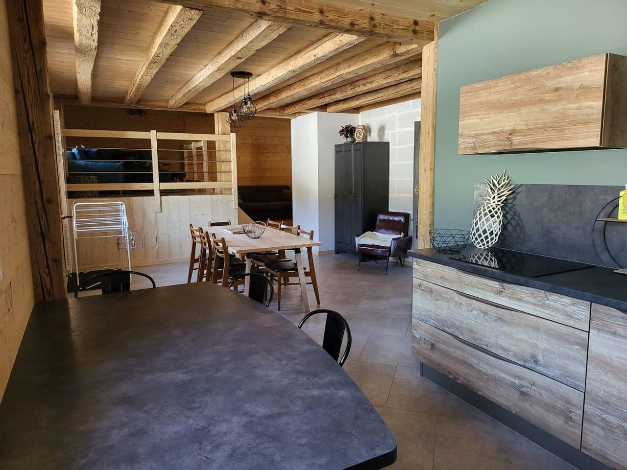 Gîte pour 10 personnes avec terrasse in Mouthe-Lac et Mont d’Or, Parc naturel régional du Haut-Jura