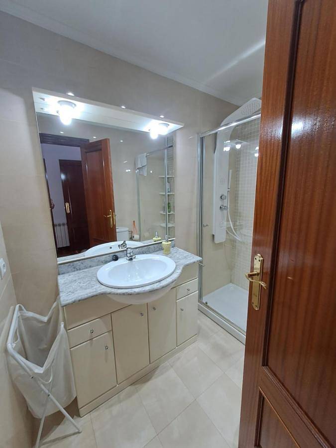 Gîte pour 6 personnes, avec terrasse et vue, animaux acceptés à Ramales de la Victoria - 4