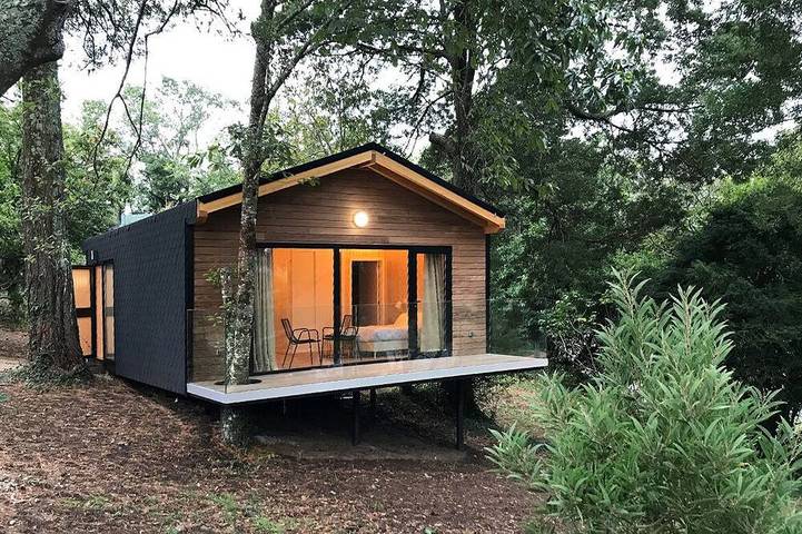 Gîte pour 2 personnes, avec Balcon ainsi que Jardin et Piscine