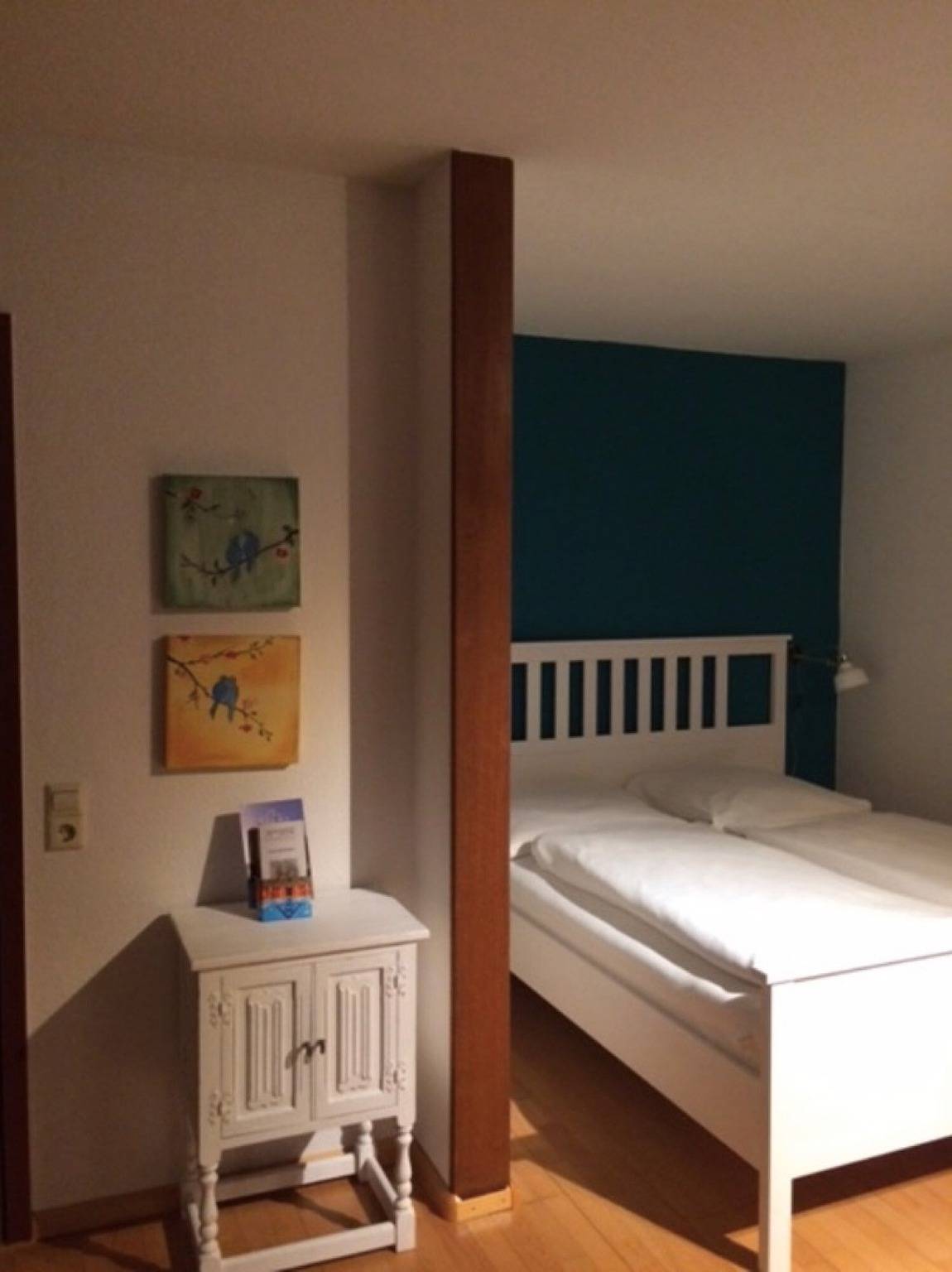 Ganzes Studio, Einzimmerwohnung '1 Zimmer Appartement 36' mit Balkon und Wlan in Bad Krozingen, Südschwarzwald