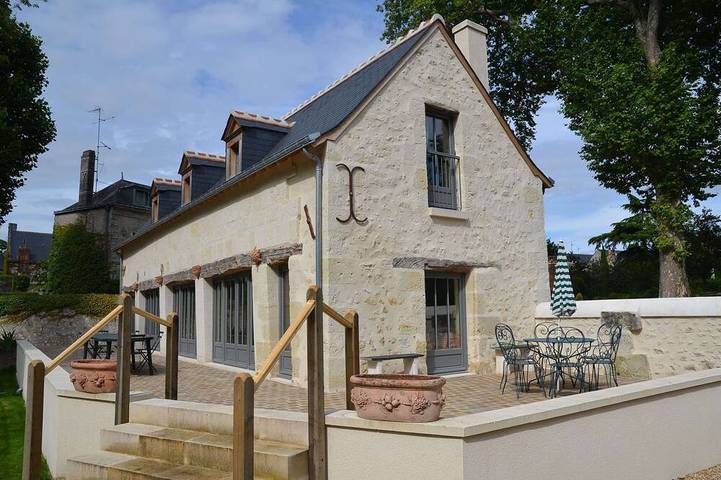 Gîte pour 8 personnes, avec jardin et terrasse à Azay-le-Rideau