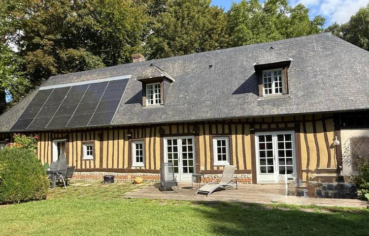 Location de vacances pour 8 personnes, avec piscine ainsi que vue et jardin, animaux acceptés à Gruchet-Saint-Siméon