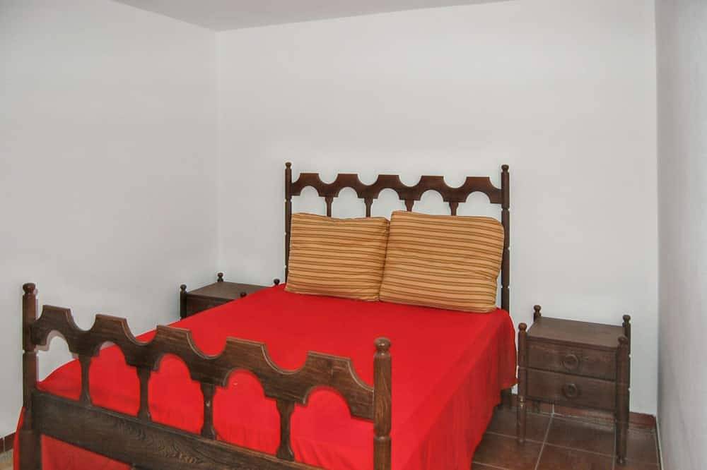 Homerez - Haus in Vila Fernando in Beira Interior Norte, Vila Fernando