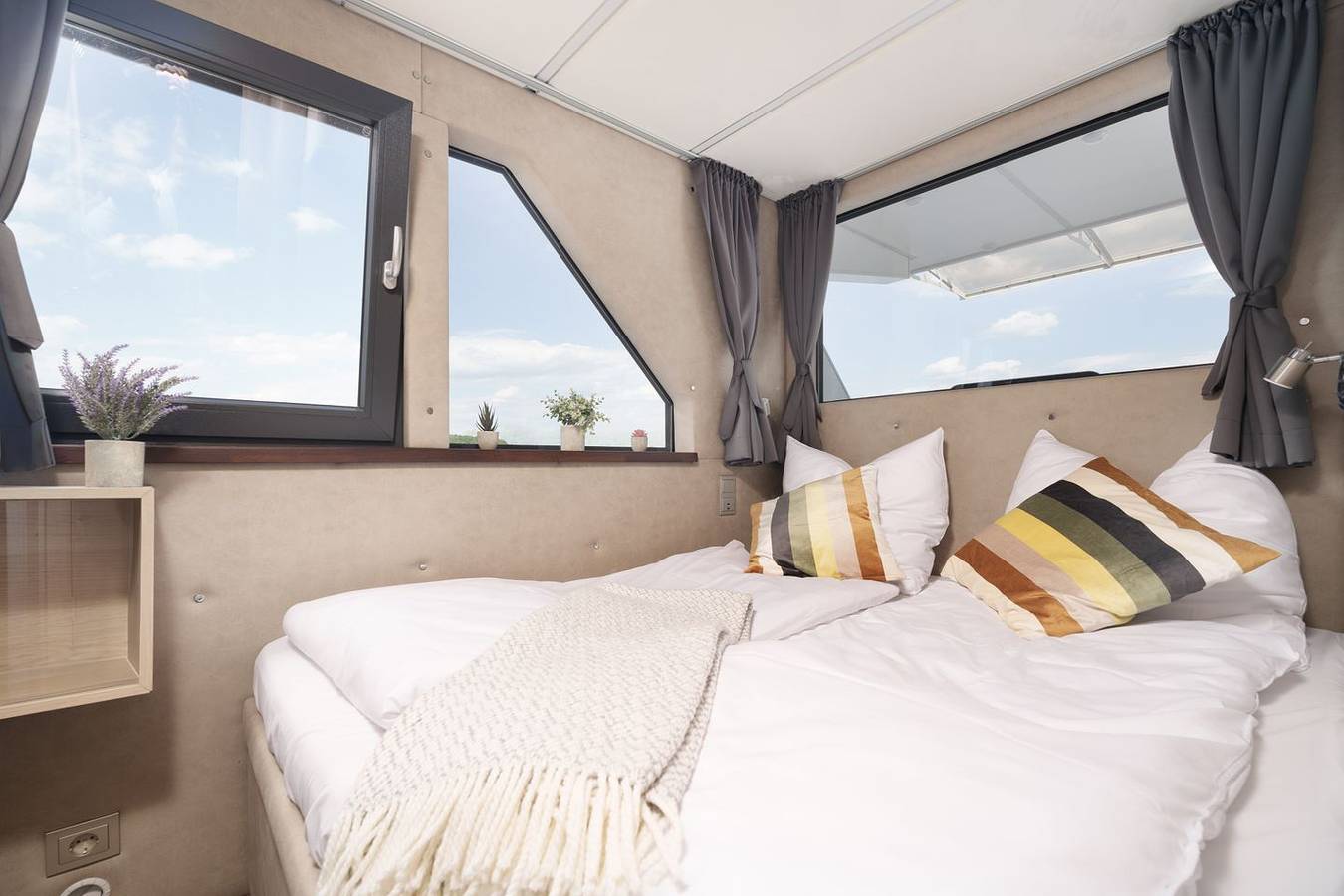 Hausboot Lubodne – exklusiver Urlaub auf der Müritz in Buchholz, Müritz