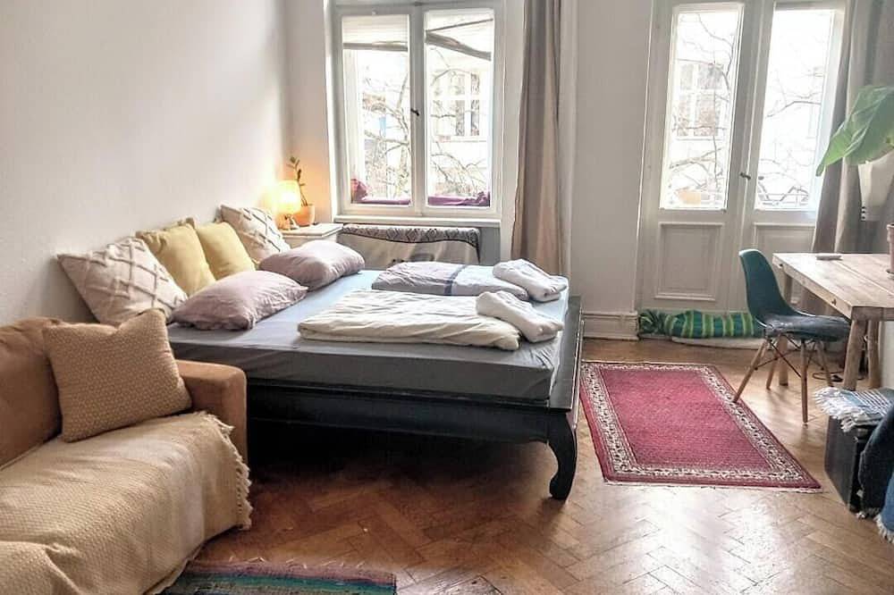 Ganze Wohnung, Altbauwohnung nahe Kudamm in Charlottenburg Berlin, Berlin