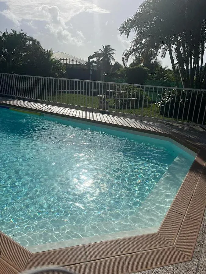 Maison de vacances pour 6 personnes, avec piscine et jardin ainsi que vue et bassin pour enfant, animaux acceptés - 1