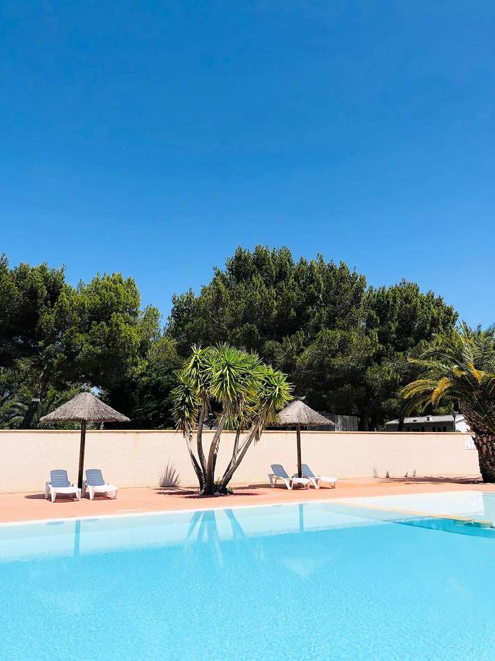 Camping para 4 personas, con Terraza y Piscina en Sigean