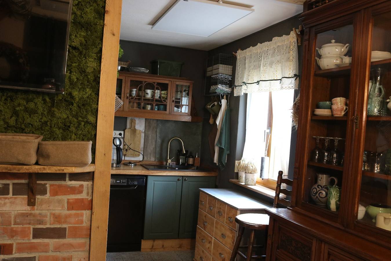 Casa rural 'Landhüttenflair am Waldrand' con terraza, jardín privado y Wi-Fi in Sigmaringendorf, Region Bodensee-Oberschwaben