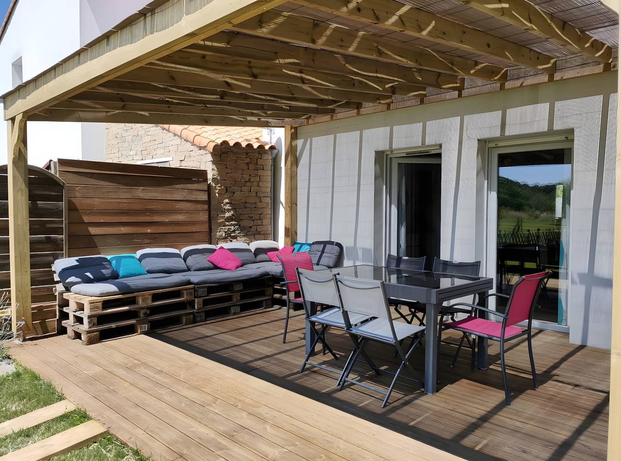 Maison de vacances 'Les Salines D'Olonne - Oasis' avec piscine partagée, terrasse privée et Wi-Fi in Olonne-sur-Mer, Les Sables-d'Olonne