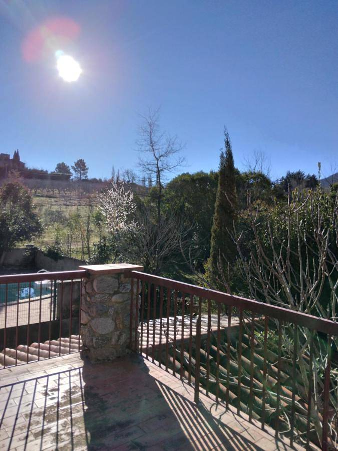 Location de vacances pour 12 personnes, avec vue ainsi que piscine et jardin, animaux acceptés à Céret - 2