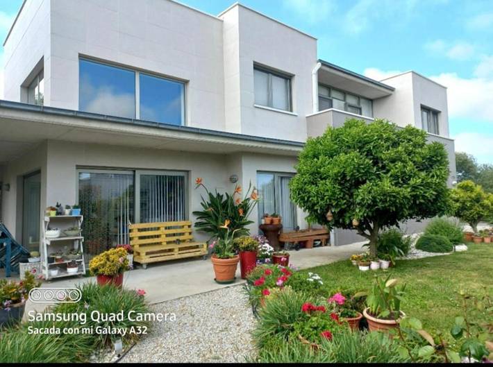Apartamento de vacaciones para 3 personas, con vistas y jardín - 1