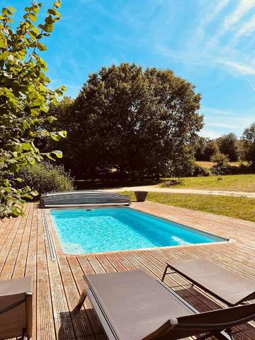 Maison d’hôte pour 2 personnes, avec piscine ainsi que jacuzzi et terrasse à Pouzauges