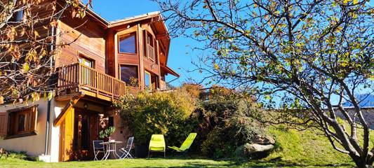 Gîte pour 2 personnes, avec jardin dans Hautes-Alpe