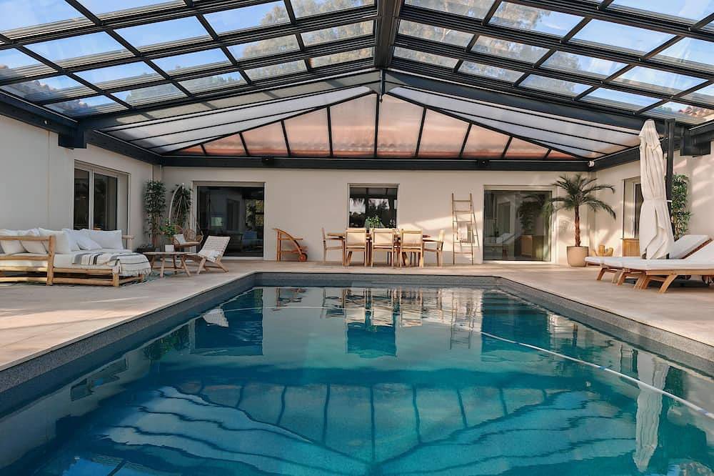 The atrium house - Swimming pool & spa in Saint-Aunès, Mediterranean Coast (France)