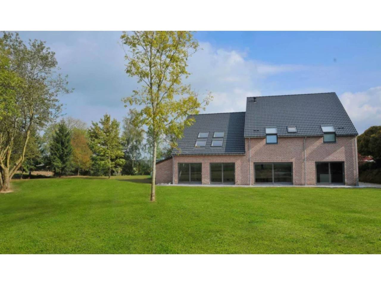 Casa en Somme-Leuze con Piscina y Sauna in Somme-Leuze, Namur (region)