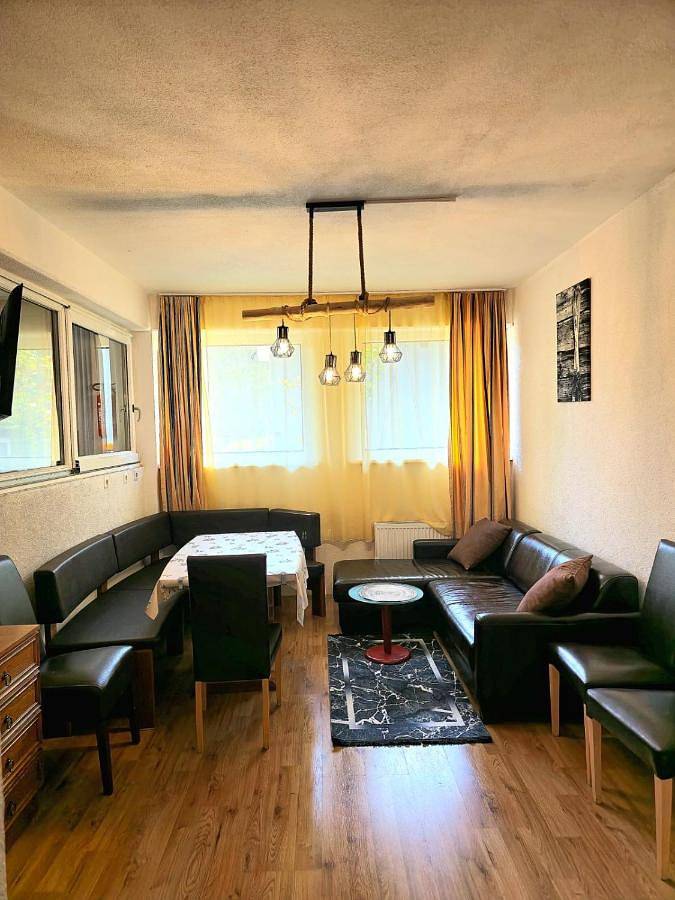 Ferienwohnung für 5 Personen, mit Terrasse und Garten sowie Ausblick in Landeck - 2
