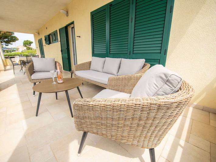Ferienwohnung für 7 Personen, mit Balkon und Terrasse in Makarska - 2