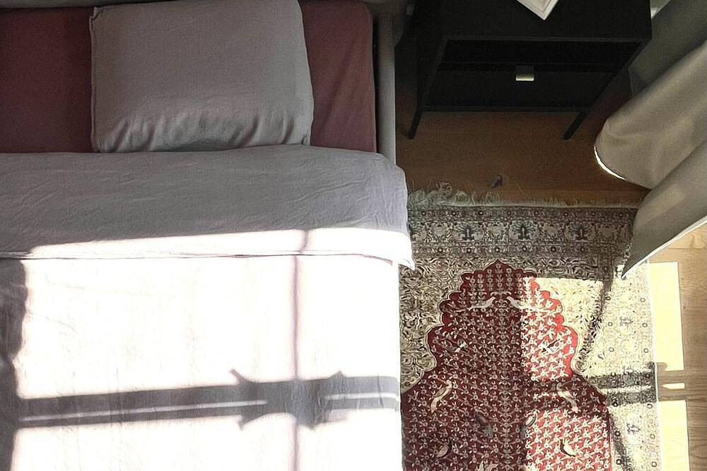Ganze Wohnung, Wunderbare Dachgeschoss-Maisonette in Meilen mit herrlichem Seeblick in Meilen, Kanton Zürich