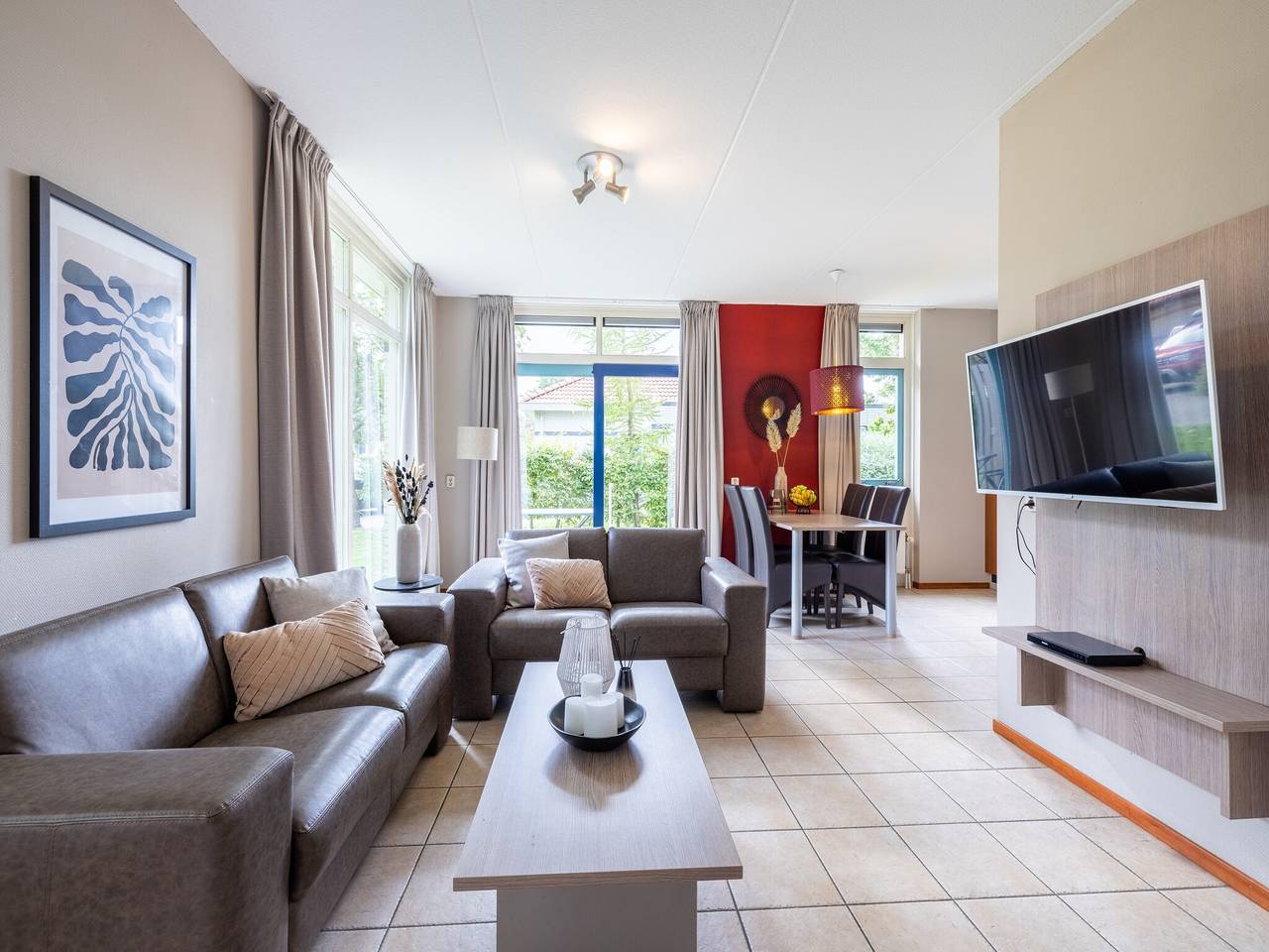 Villa in den Niederlanden mit eigenem Steg in Ijsselmeer