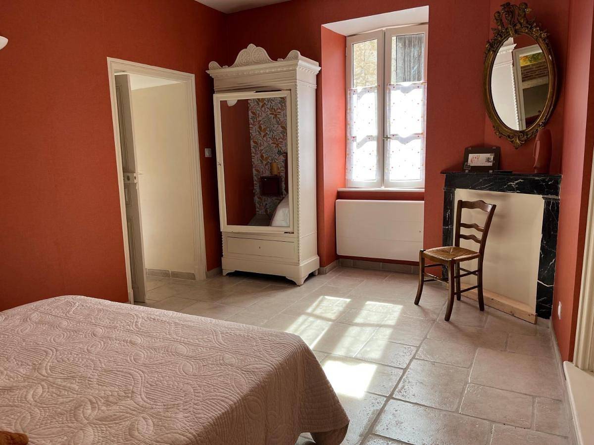 Two-Bedroom House in Charroux (Auvergne), Allier