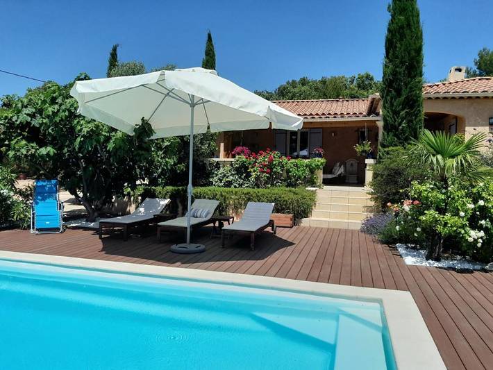 Chalet para 6 personas, con jardín y piscina - 1