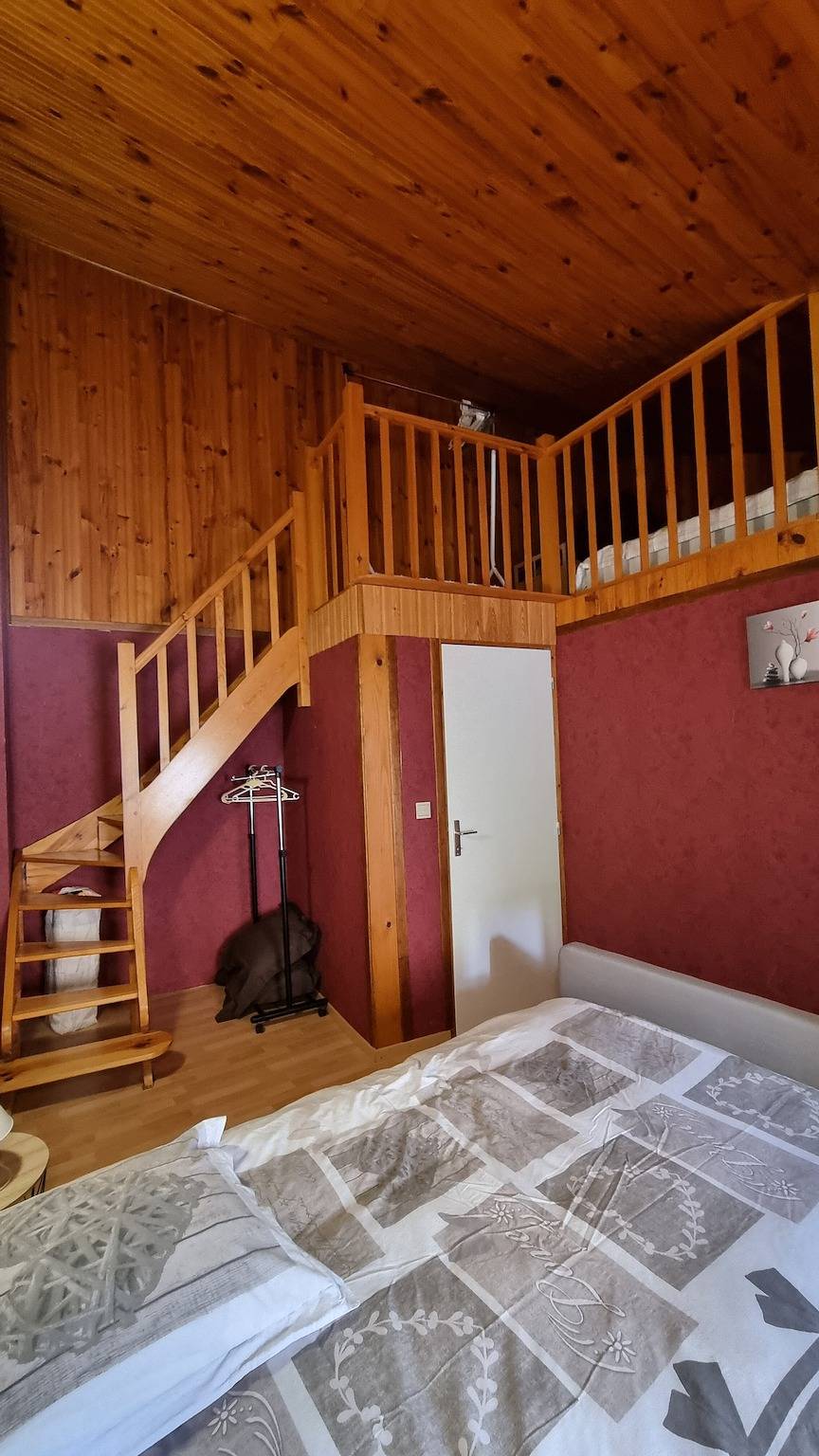 Gîte du Doulon, idéal couple avec bébé et/ou jeune enfant in Saint-Vert, Parc Naturel Régional Livradois-Forez