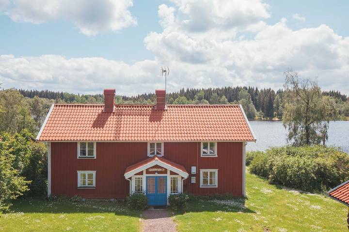 Hus för 14 Personer med bastu in Jönköping, Vättern