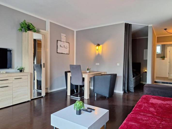 Ferienwohnung für 3 Personen, mit Terrasse und Garten sowie Ausblick in Borken