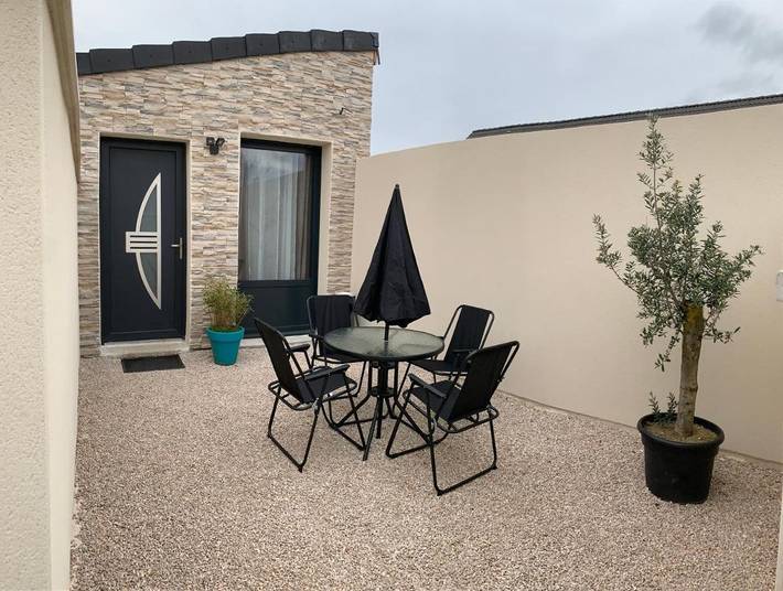 Gîte pour 4 personnes, avec terrasse dans Varennes-le-Grand