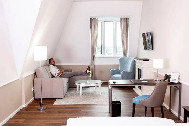 Hotel, mit Terrasse und Sauna in Emden - 4