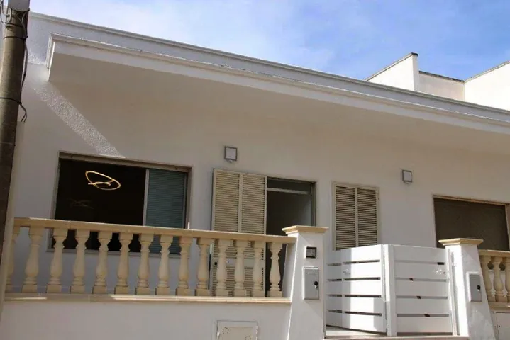 Casa vacanza per 4 persone, con giardino e terrazza nonché panorama, adatto a famiglie con bambini - 1