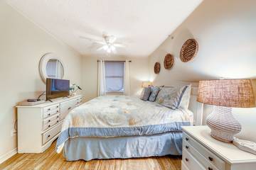 Vacation Apartment for 4 Guests in Gulf Shores, Alabama Gulf Coast, Picture 2