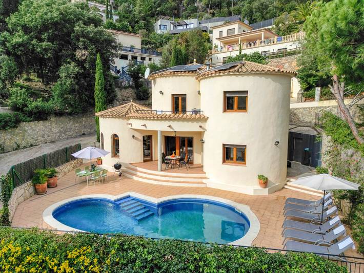 Ferienhaus für 8 Personen, mit Terrasse und Garten in Sa Riera