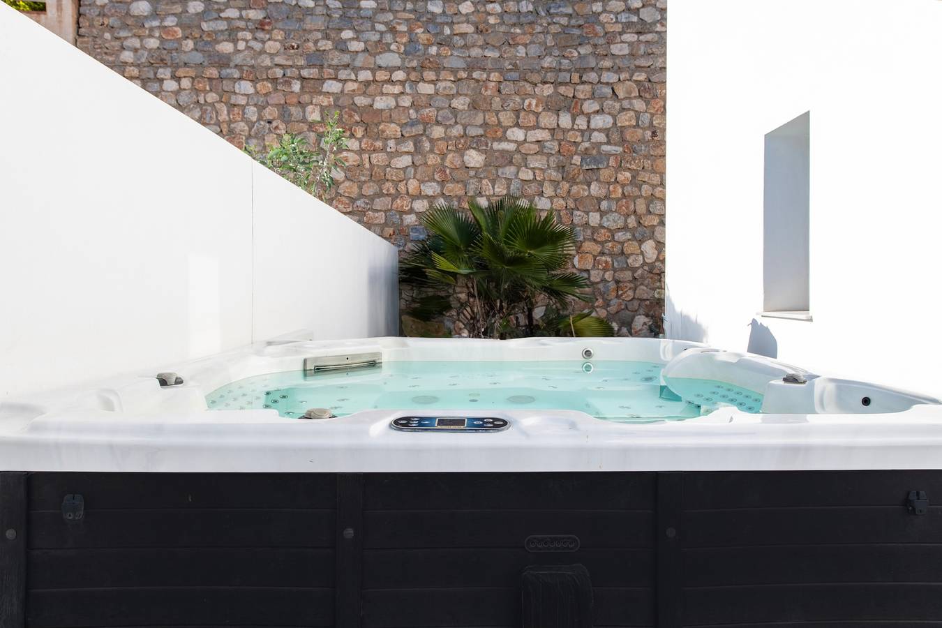 Luxurious Villa Oro with Infinity Pool and Panoramic View in Monte de los Almendros, Salobreña