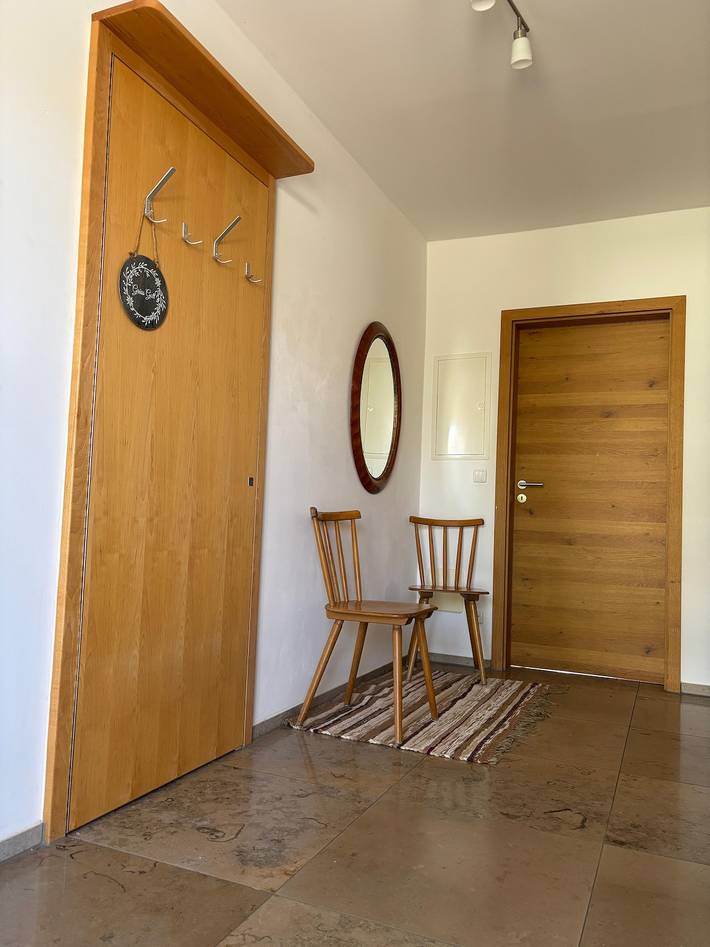 Ganze Ferienwohnung, Ferienwohnung Bergblick - Apartment Bergblick im Dachgeschoss für 2 Personen in Bad Aibling, Landkreis Rosenheim