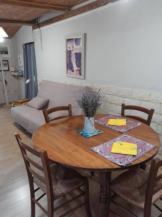 Gîte pour 7 personnes, avec terrasse et vue à Sahune - 2