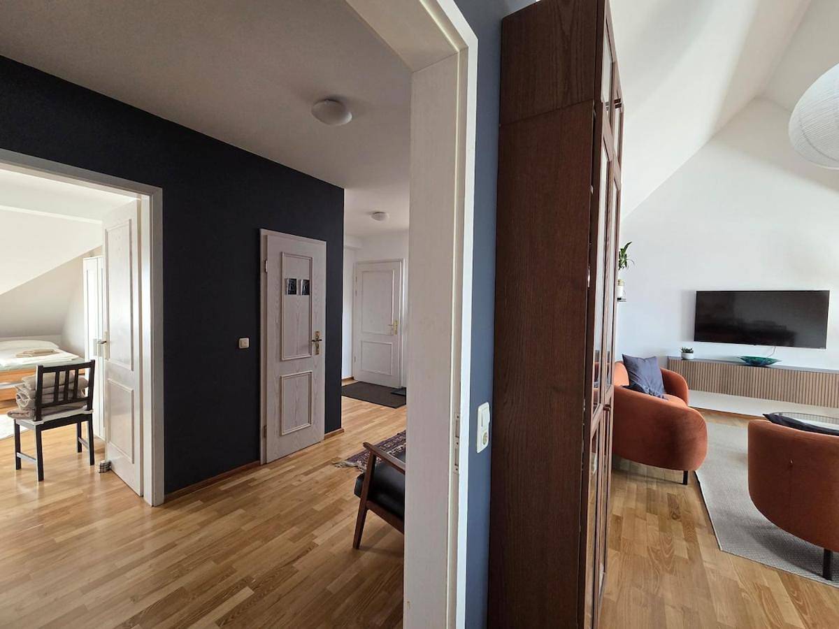 Ganze Wohnung, Penthouse in the Neustadt in Dresden-Neustadt, Dresden