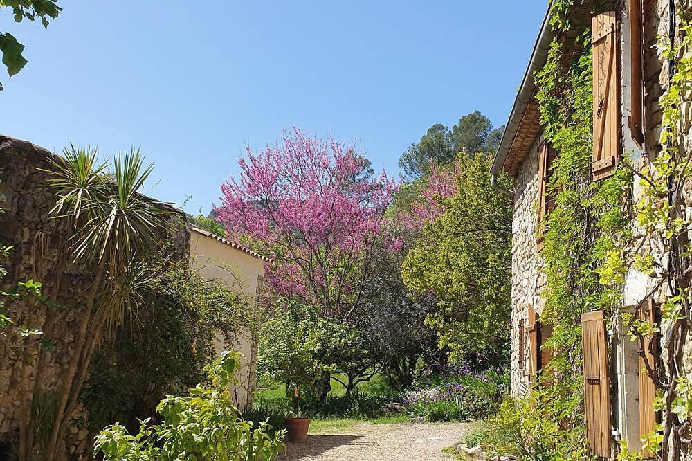 Das Blaue Häuschen ------- in Saint-Christol-lès-Alès, Cevennen