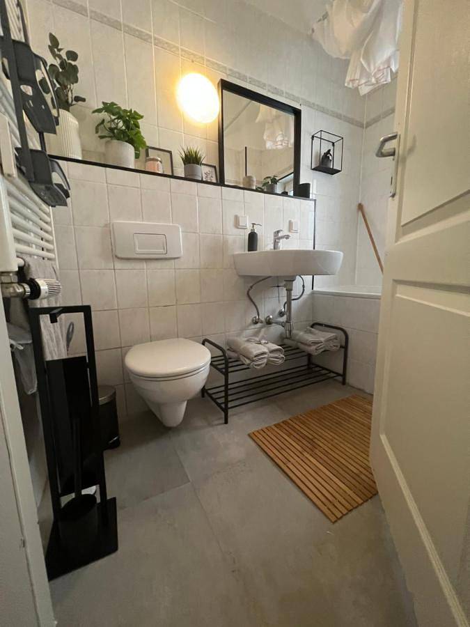 Ferienwohnung für 3 Personen, mit Terrasse und Garten sowie Ausblick in Langenhagen