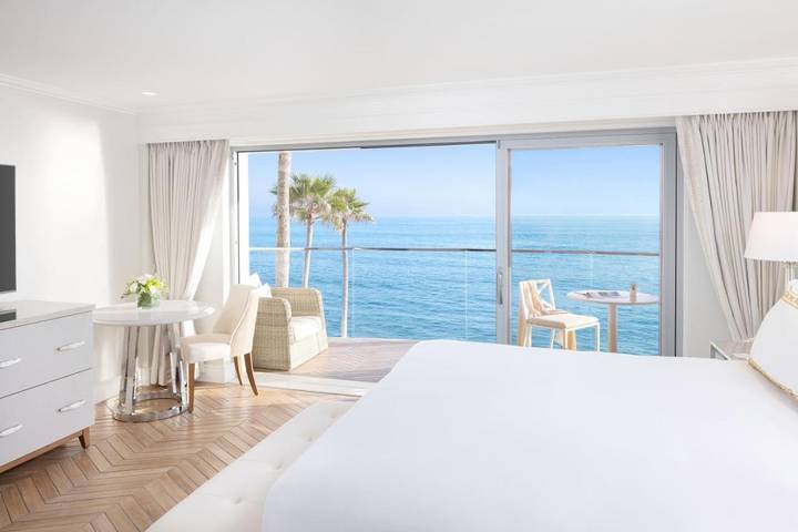 Apartamento para 2 personas, con piscina además de jacuzzi y terraza en Laguna Beach