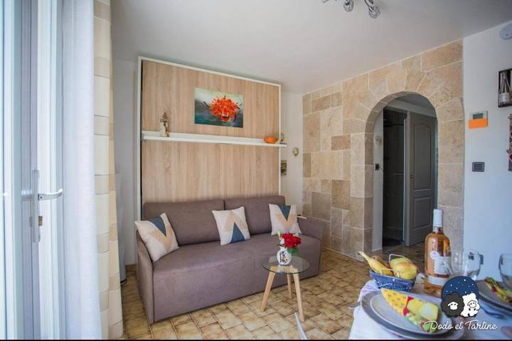 Gîte pour 2 personnes, avec vue ainsi que jardin et piscine à Peypin - 2