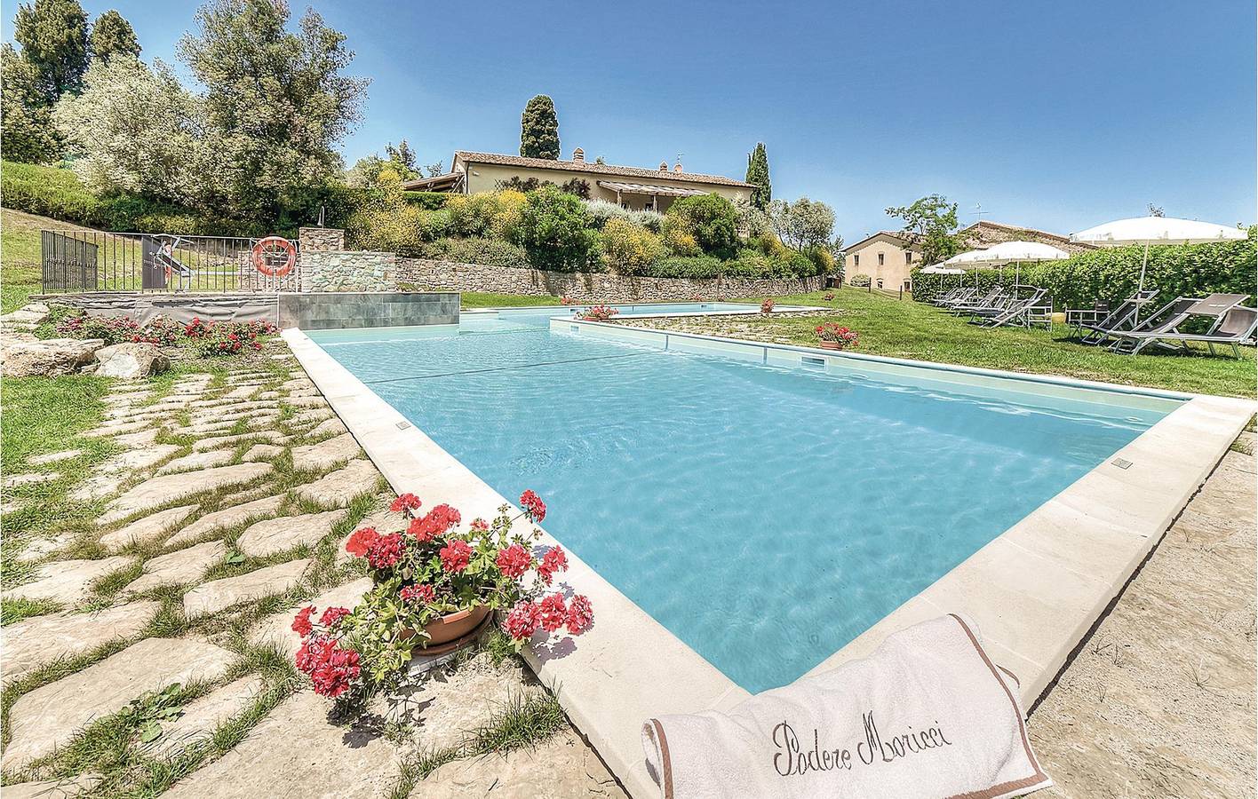Ganze Ferienwohnung, Montaione Wohnung: 90qm, Pool, Parkplatz & WiFi. in Montaione, Florenz Provinz