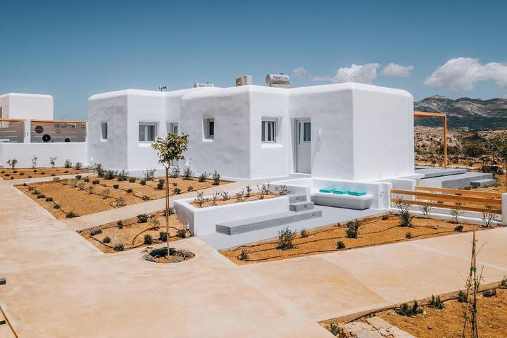 Gîte pour 4 personnes, avec Terrasse et Jacuzzi ainsi que Jardin et Vue
