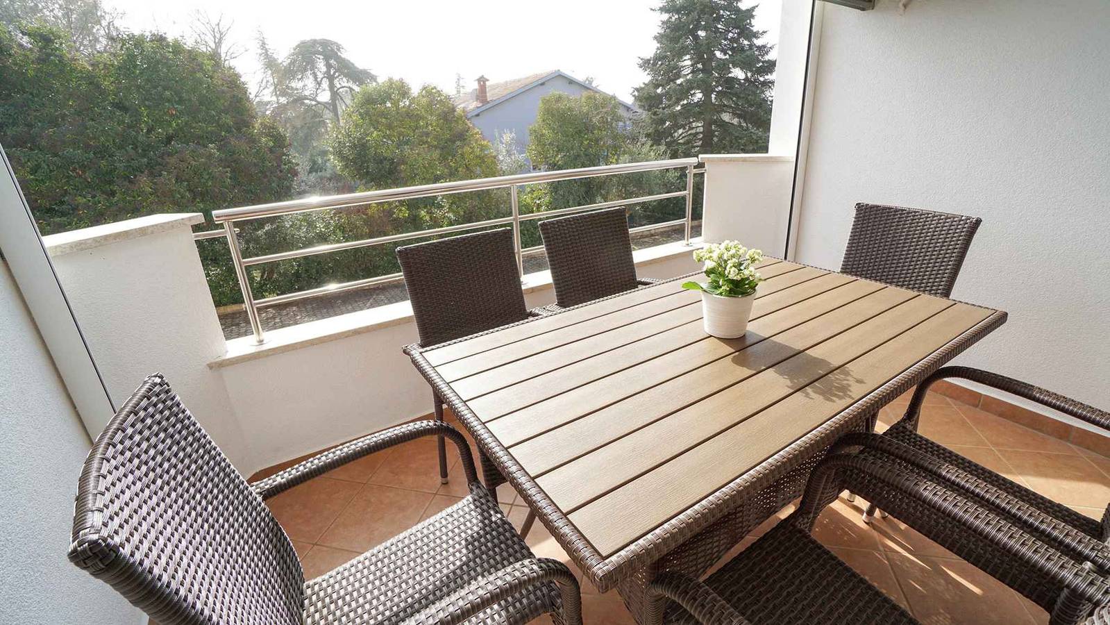 Ganze Ferienwohnung, Ferienwohnung mit Klimaanlage und Waschmaschine  in Zambratija, Umag und Umgebung