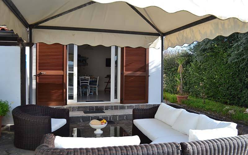 Accogliente casa vacanze "Villa con piscina per 4 posti - Pt54" con piscina e giardino in Melendugno, Provincia di Lecce