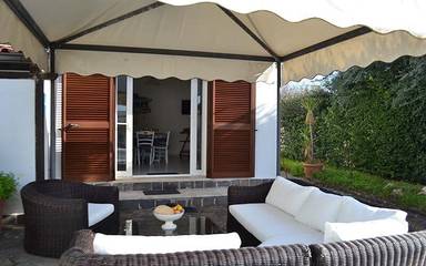 Maison De Vacances pour 6 Personnes dans Torre Dell'orso, Salento, Photo 1
