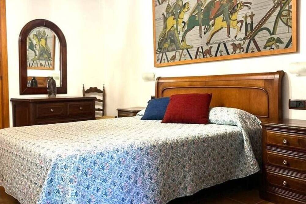 Cal Uverni in Siurana, Alt Empordà
